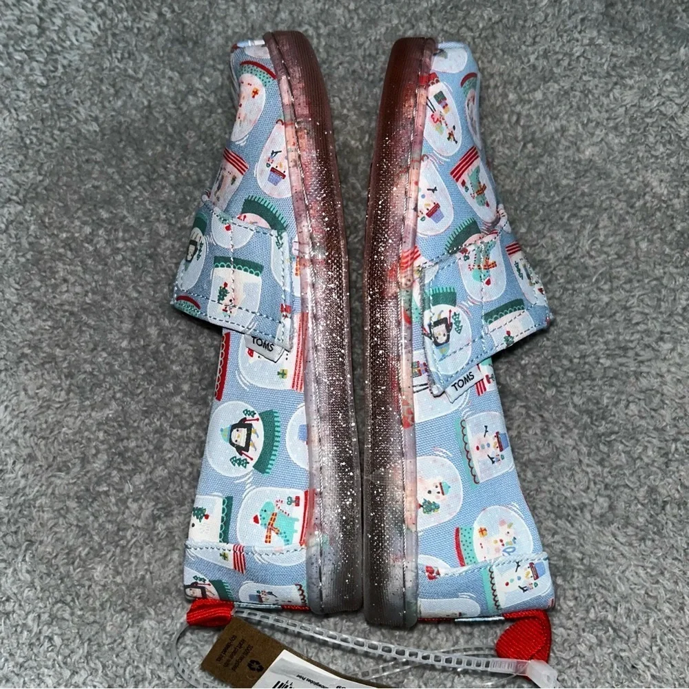 TOMS Kids Snow Globe Moccasins - Light Blue and Red